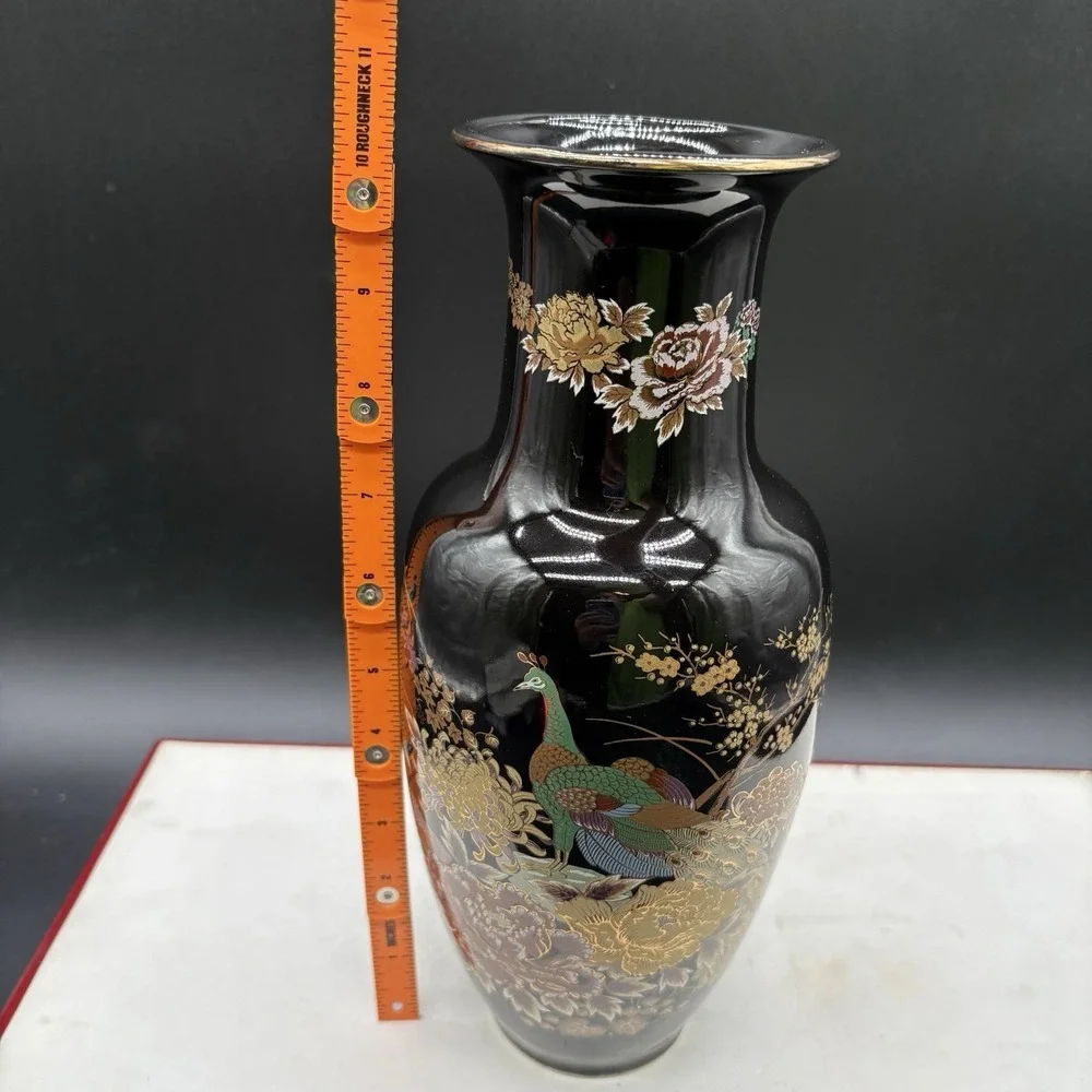 Peacock Vase Black 10.5